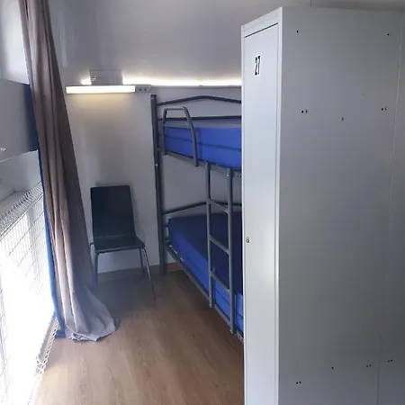 Monterrey Hostal *